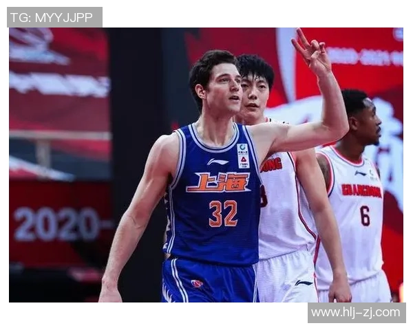 广州篮球队与上海篮球队赛后复盘分析双方状态及表现亮点